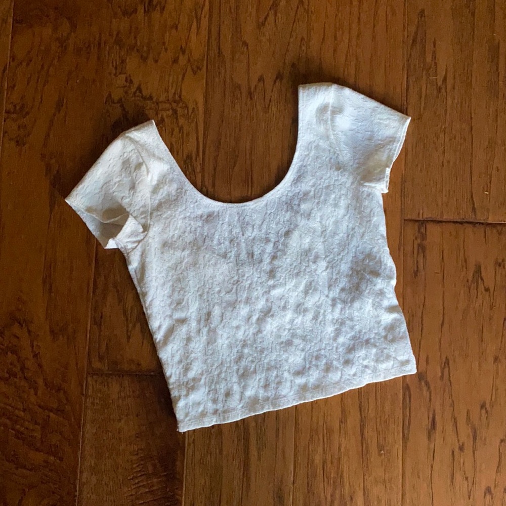 Abercrombie Cream Floral Lace Crop Top